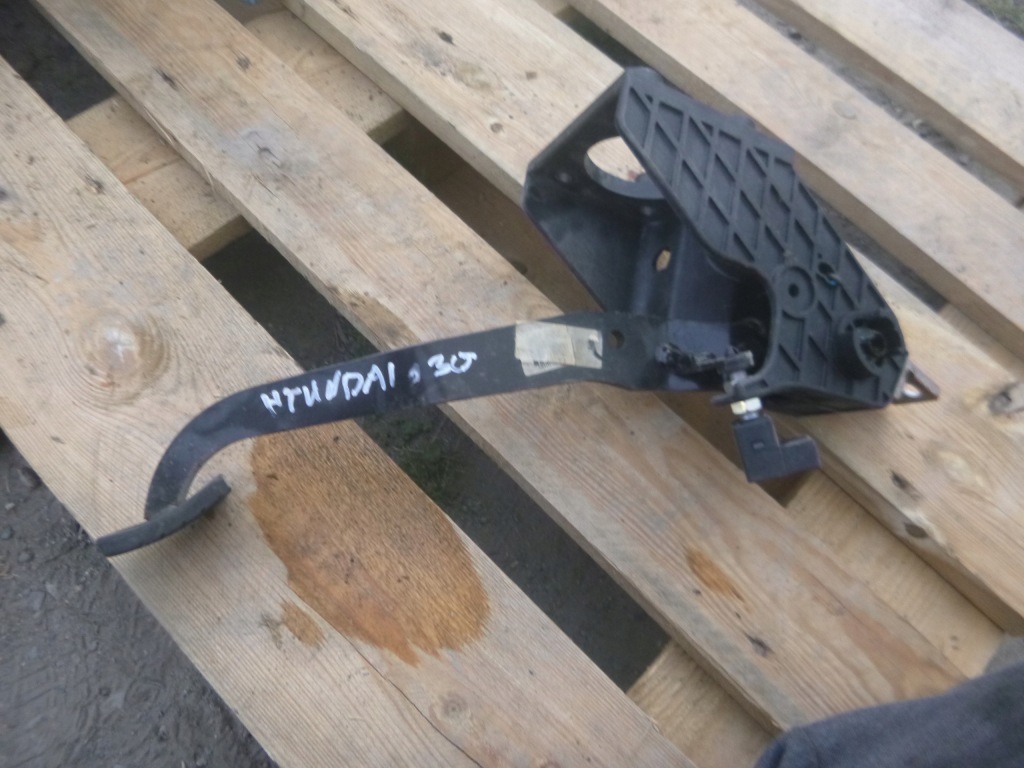 фото №1, Hyundai i30 i педаль тормоза механическая коробка передач 32800-1h105 eu