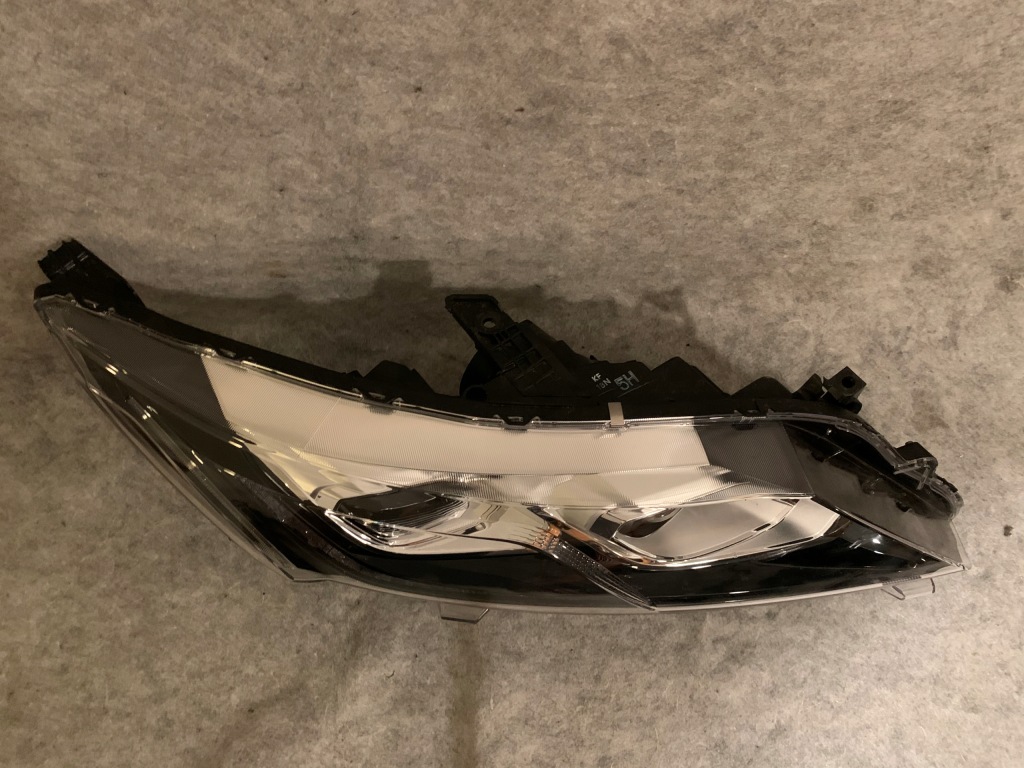 фото №2, Mitsubishi eclipse cross права лампа full led