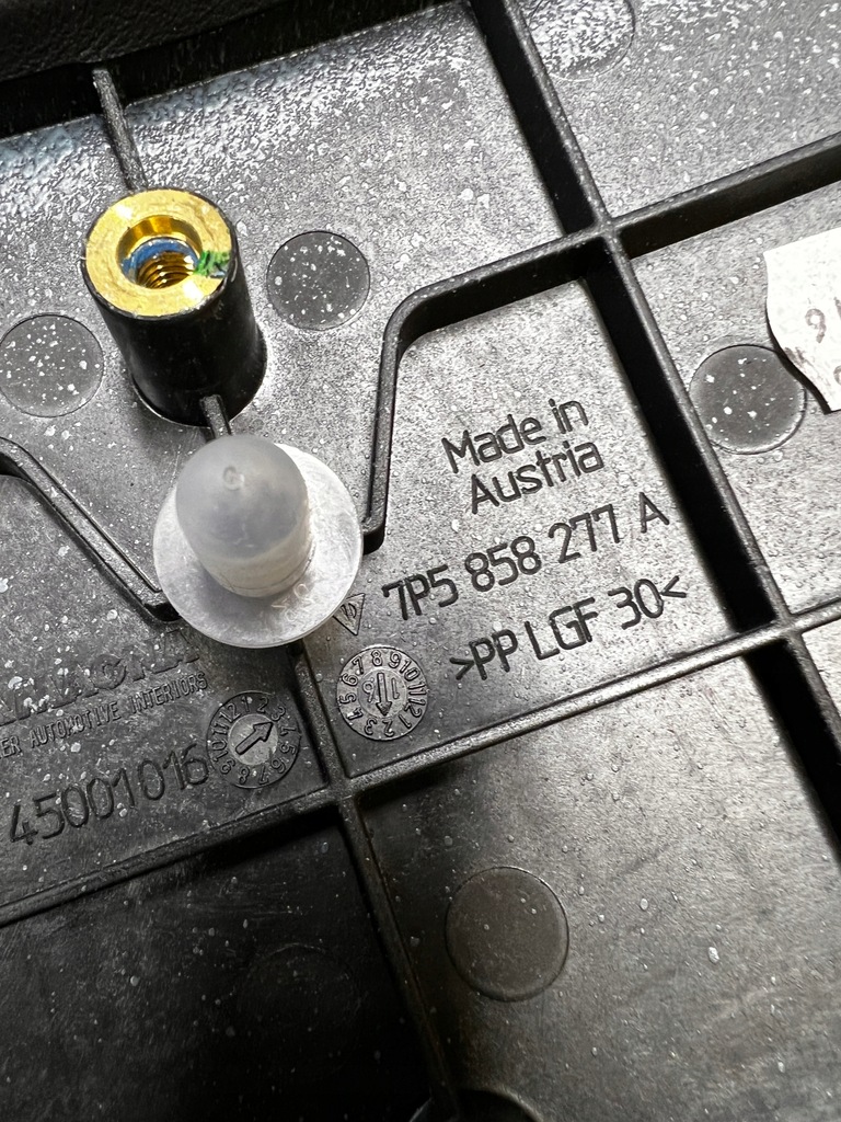 фото №9, Защита козырёк спидометра zagerów porsche cayenne ii 7p5 lift 92a