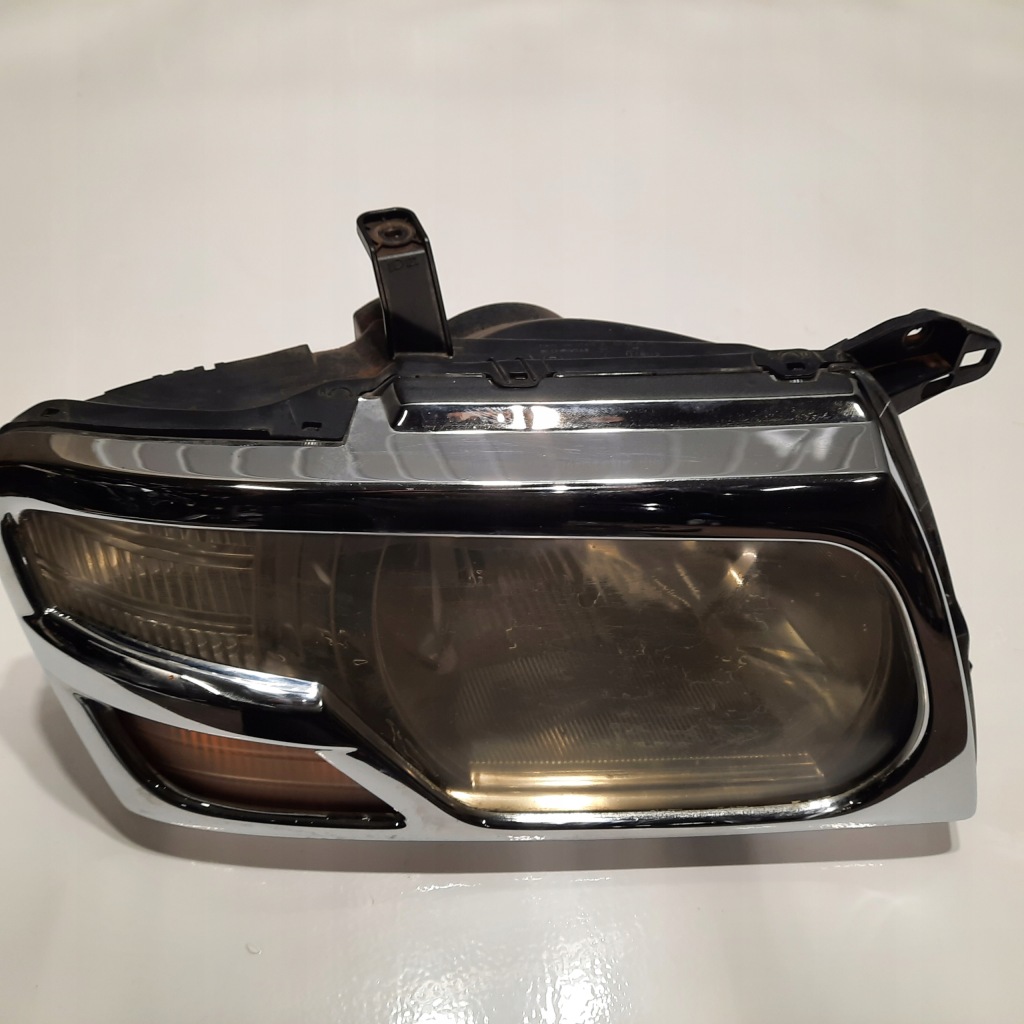 фото №1, Mitsubishi pajero iii лампа передняя правая