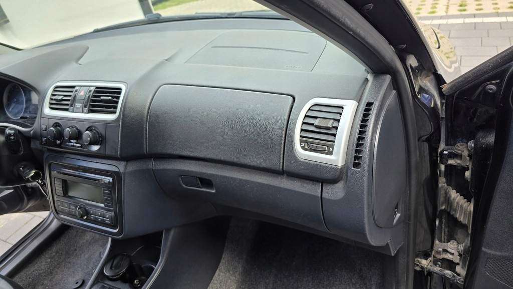 фото №10, Консоль панель приладів skoda praktik fabia 2 ii roomster 2005-2015