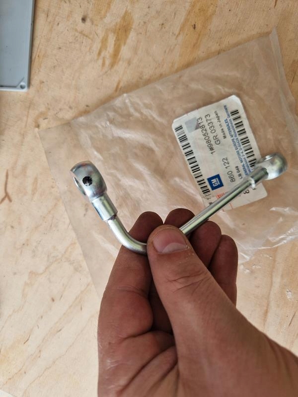 фото №7, Шланг масляний турбіни живлення opel astra g h corsa c meriva a 98052813