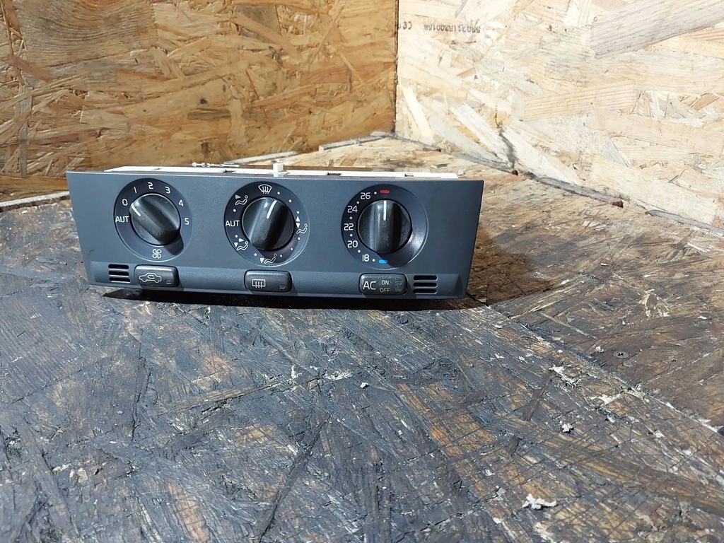 фото №11, Панель обдув кондиционера volvo v40 s40 612657