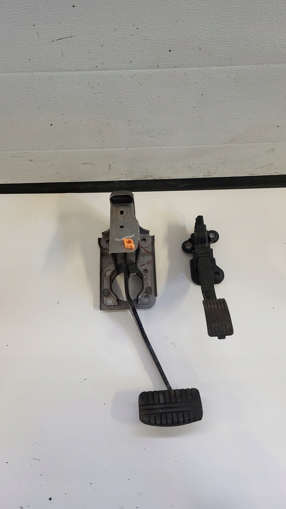 фото №1, Mitsubishi asx педали педаль газа тормоза автоматическая коробка передач