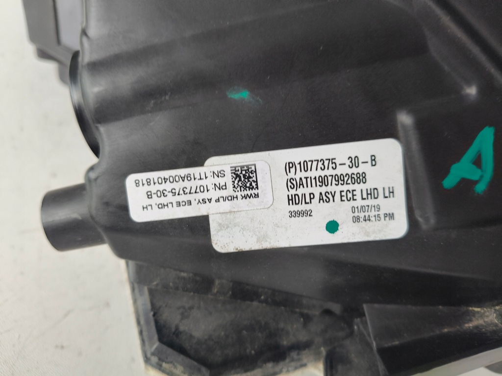 Фара левая фара tesla model 3 17- full led Цена