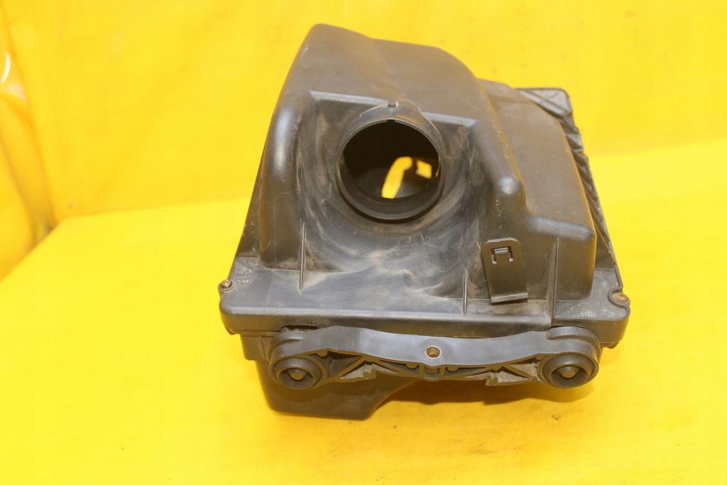 фото №6, Корпус фильтра воздуха opel astra iii h zafira b 2.0 tb 55353466 sj