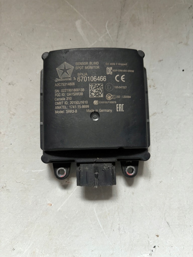 Купити Радар датчик maserati quattroporte 670106466