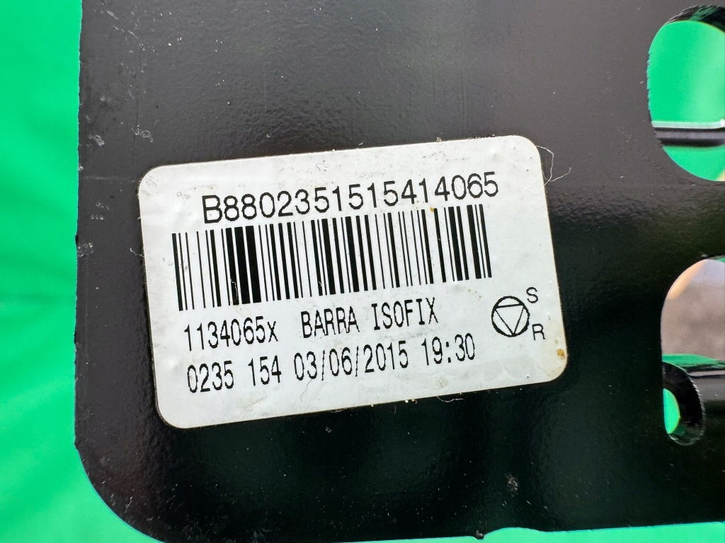 Кронштейн гачки кронштейн isofix задні задня peugeot 301 12- citroen c-elysee Ціна