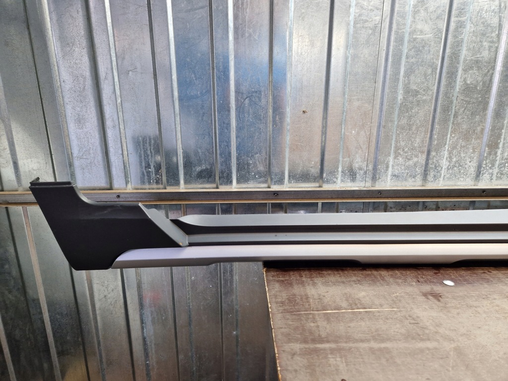 фото №1, Молдинг поріг права vw passat b8 alltrack