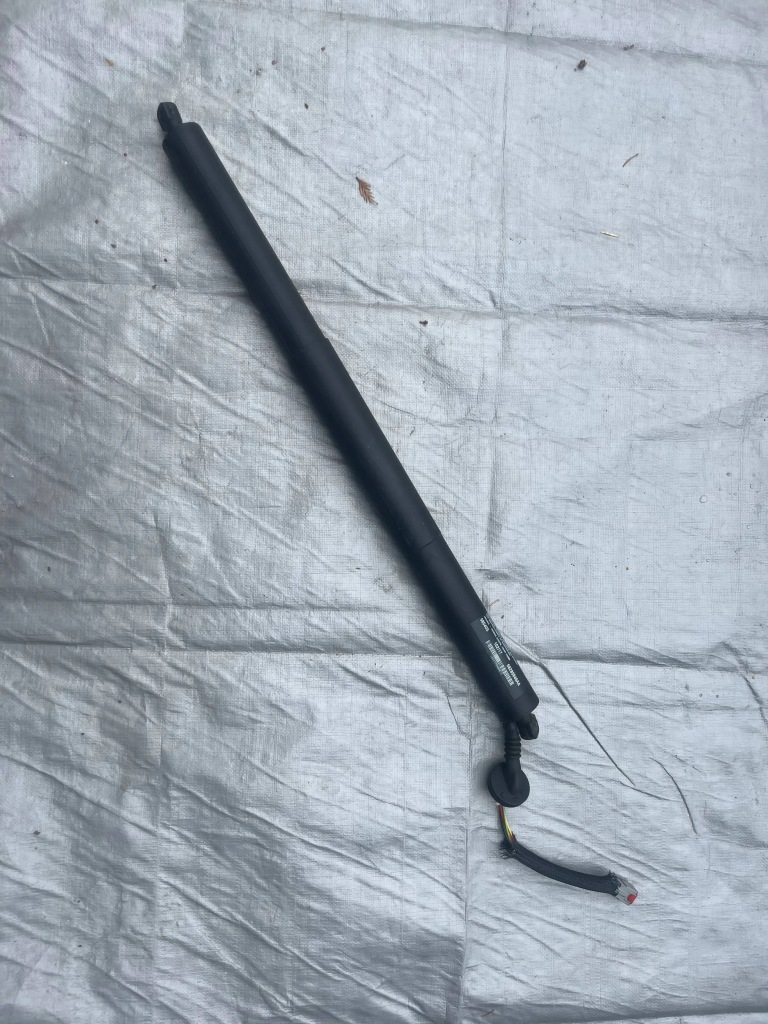 фото №1, Jeep cherokee kl lift привод крышки багажника 68289846aa