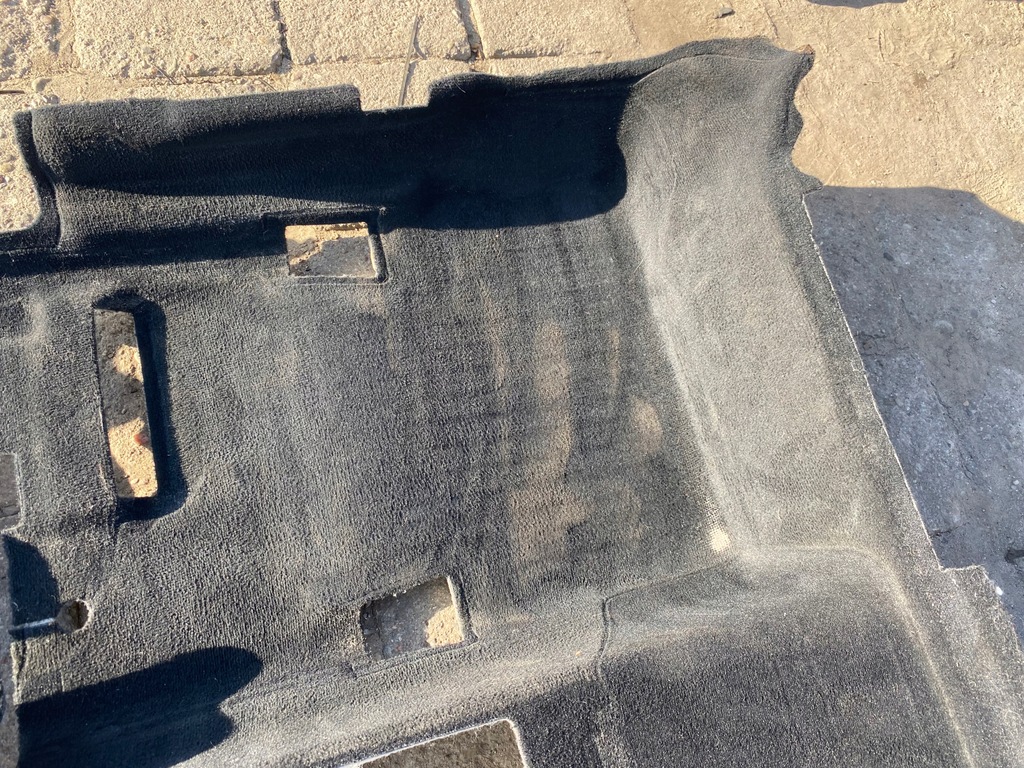 фото №8, Обшивка задня килимок правий лівий перед w213