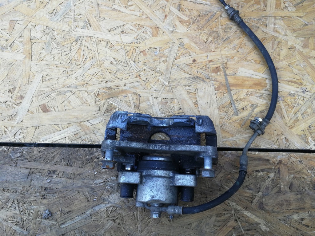 фото №4, Суппорт тормозной правый toyota yaris iii