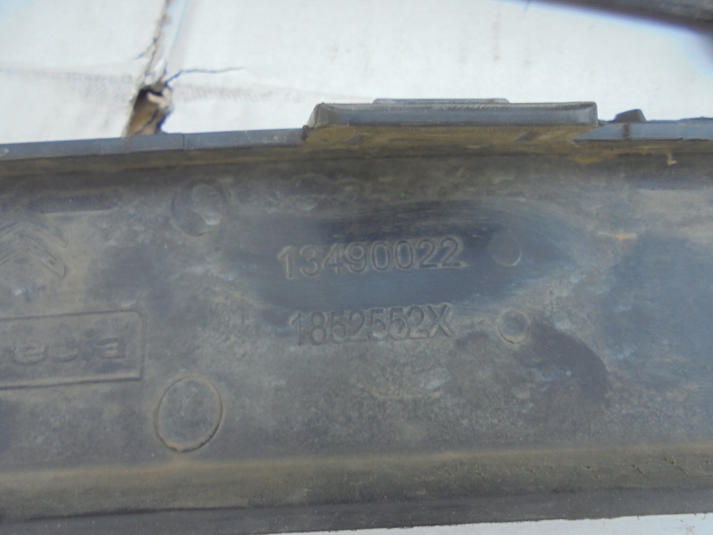 фото №8, Спойлер бампера накладка-спойлер накладка гумовий елемент citroen c3 aircross 13490023 13490022