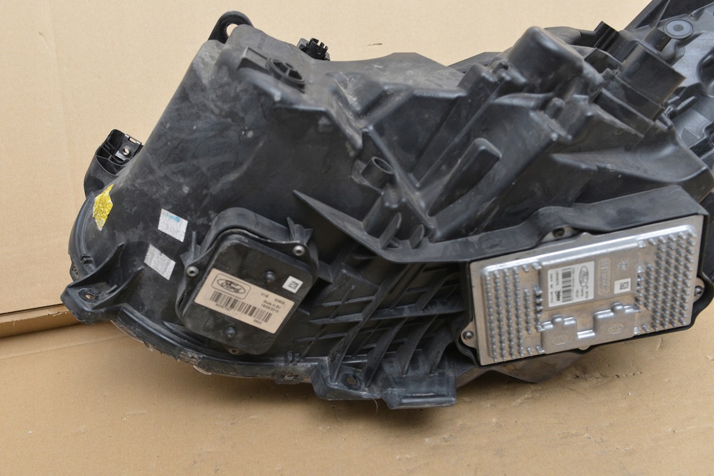 фото №14, Ford galaxy mk4 s-max mk2 лампа права 90076252