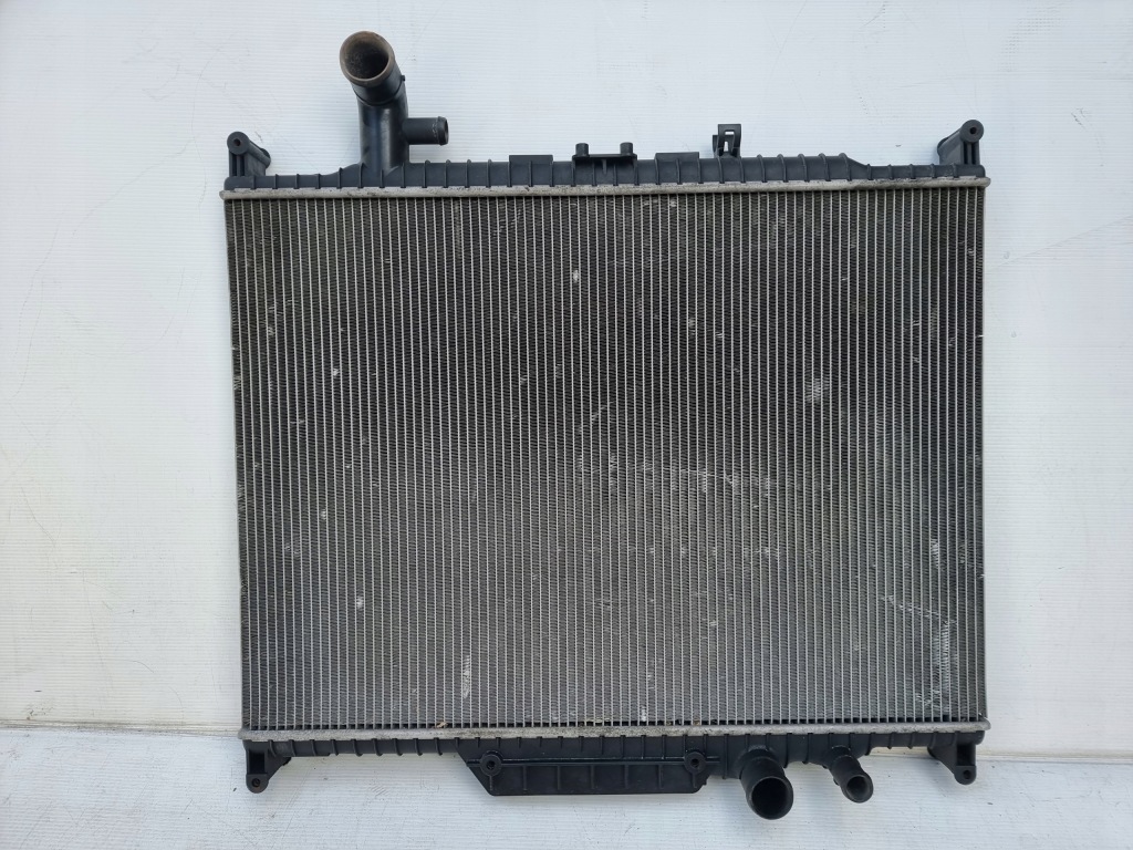 Купити Land rover discovery 4 sport 3.0d tdv6 радіатор води