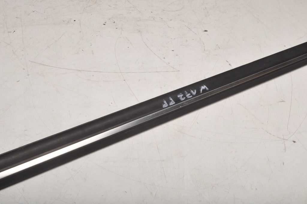 фото №6, Mercedes w172 r172 молдинг стекло подоконная передняя правая