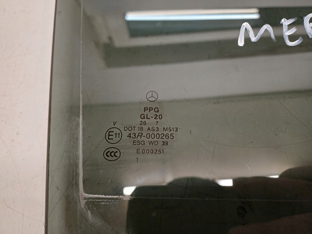 фото №2, Mercedes r w251 скло права задня тонована as3 ...1