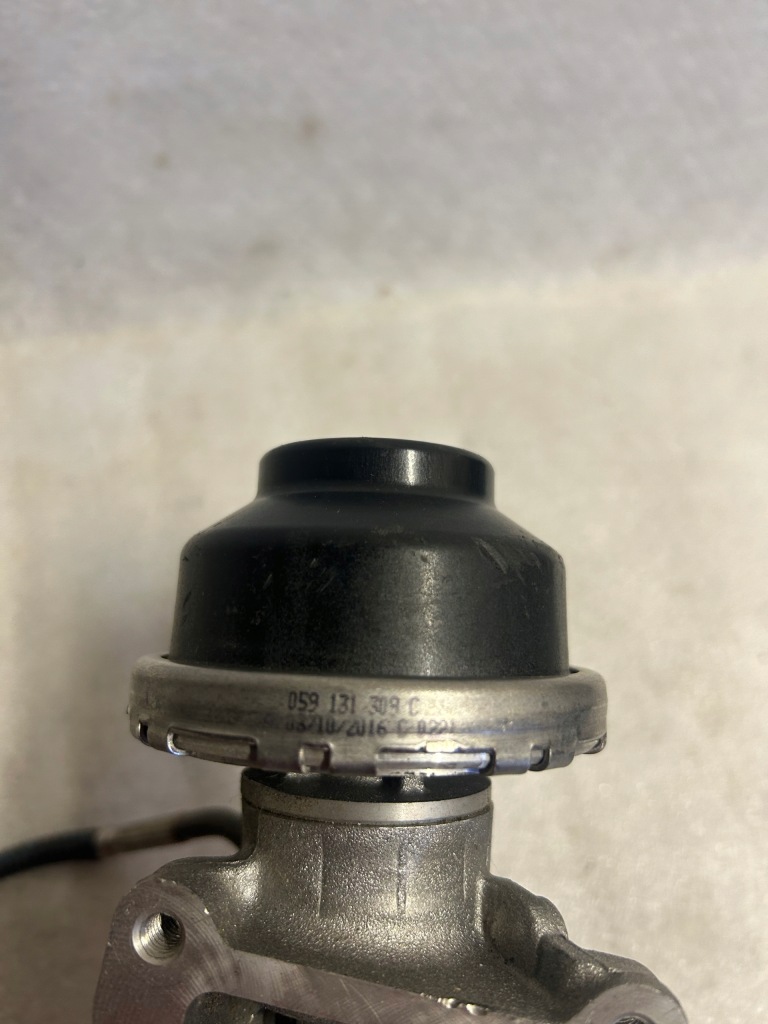 Audi a6 a7 q7 a4 3.0tdi клапан egr 059131309c Недорого