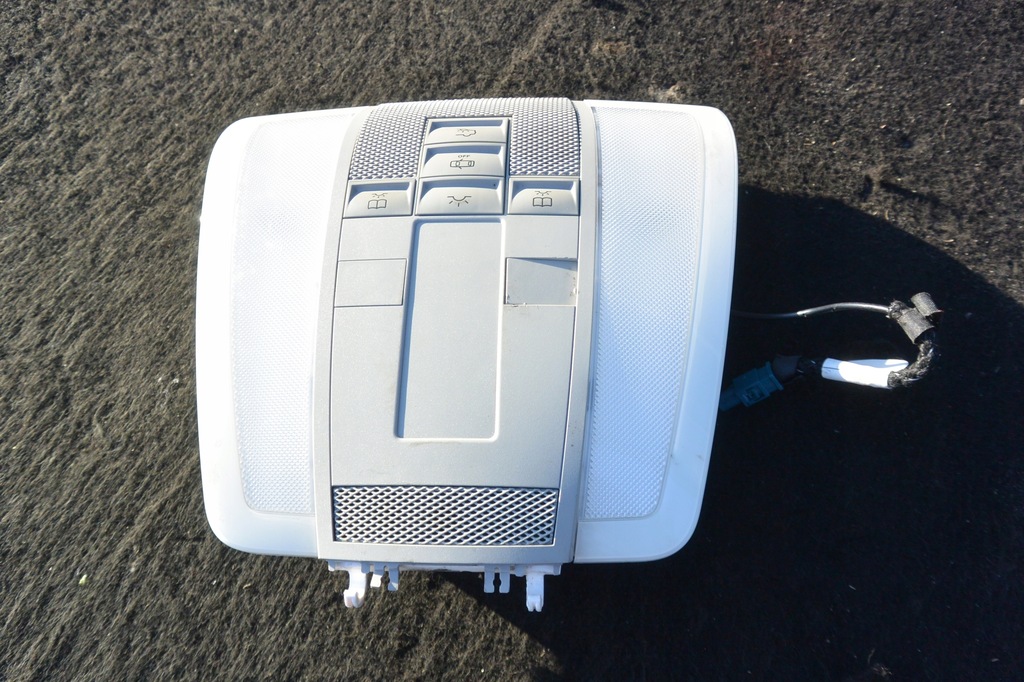 фото №1, Лампа потолочный освещение mercedes w204