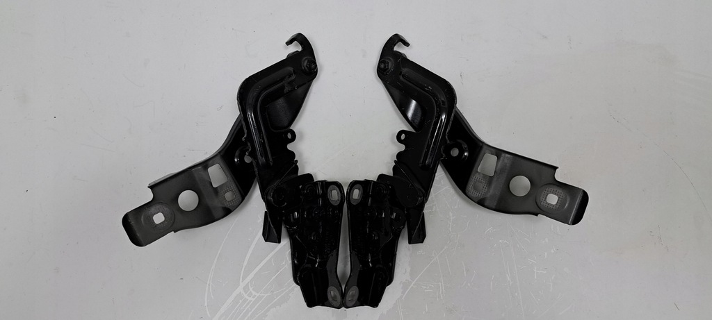 фото №1, Mercedes gla w247 петля капот левый a2478806901