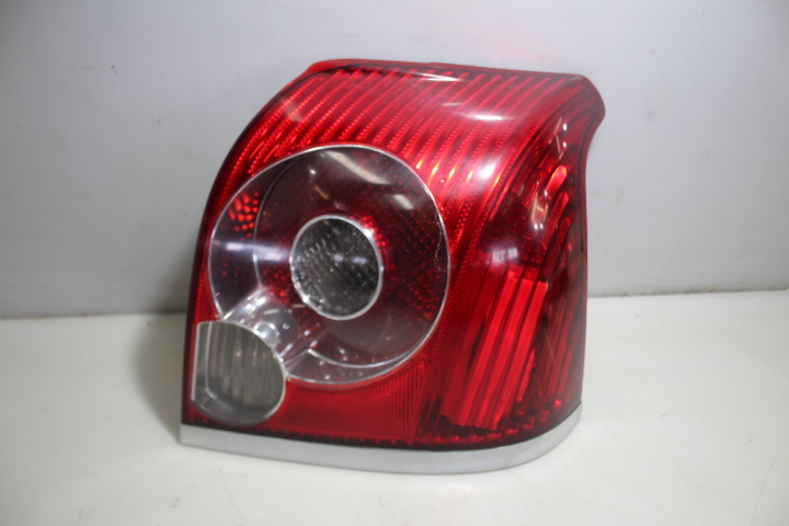 фото №1, Лампа права задня toyota avensis ii t25