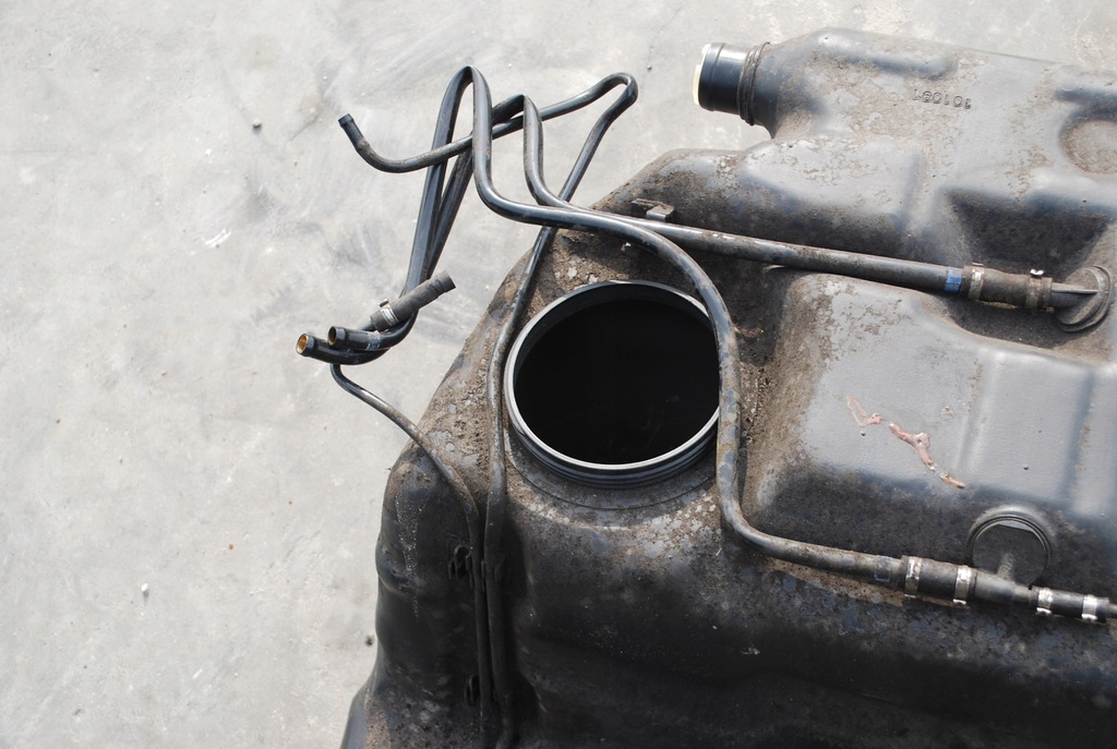 фото №9, Бак топлива audi a8 d2 2.8 lift lubelskie