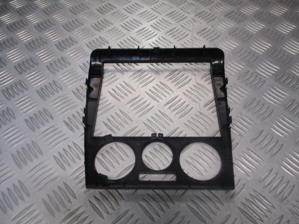 фото №3, Консоль средняя рамка skoda octavia i