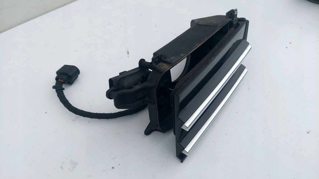 фото №4, Vw arteon 3g8 роз'єм порт заряджання 1981