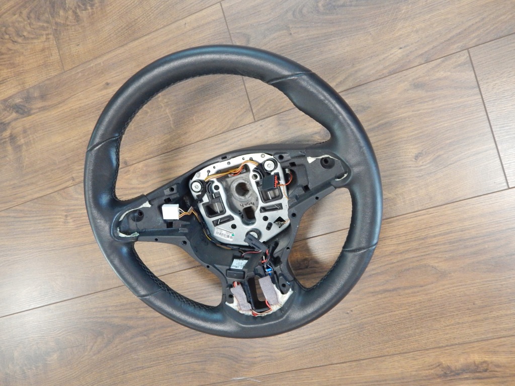 фото №5, Opel adam - воздуховод кожа подогрев oryg