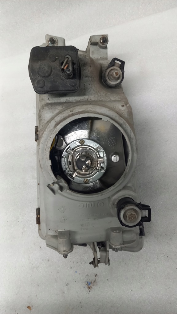 фото №2, Лампа передня права volvo v40