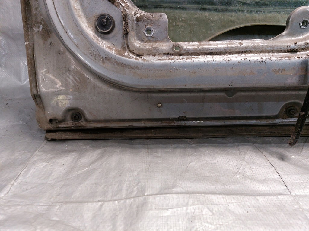 фото №14, Дверь правое передние vw passat b5 lift ld7w