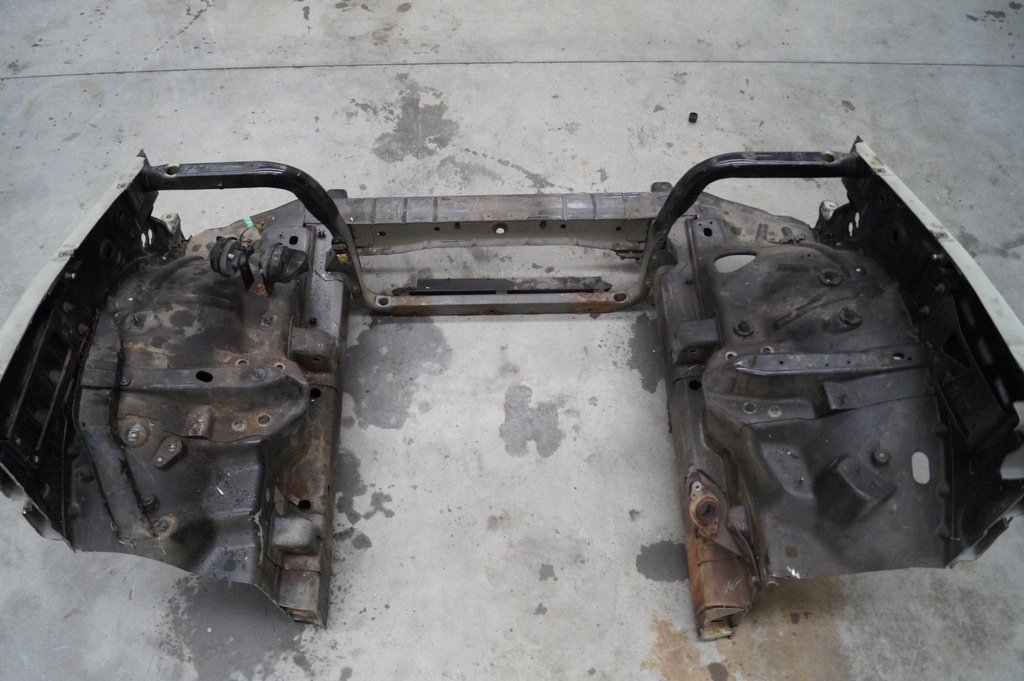 фото №8, Liberty cherokee 2005 pas передний ,балка