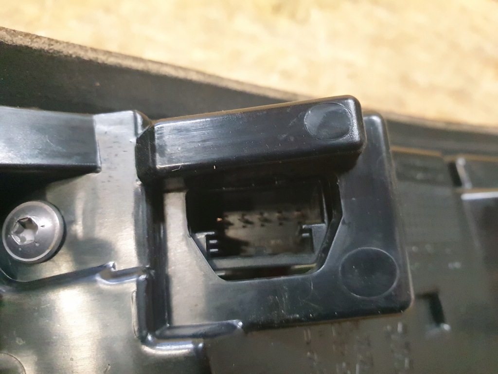 Audi q3 8u рестайлінг  фара правий задній led 8u0945094n bdb Київ