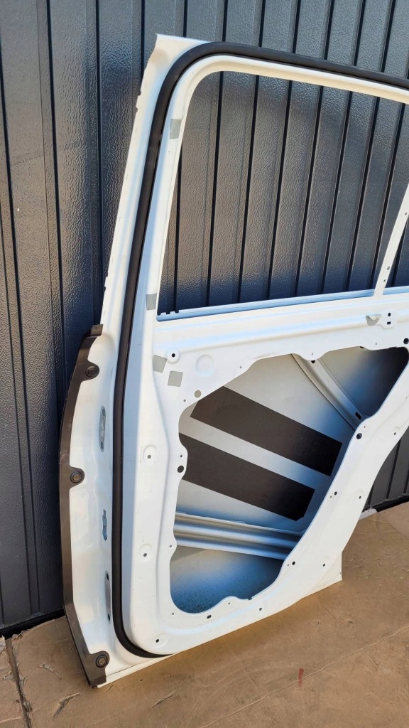 фото №14, Mercedes gle 167 w167 дверь задняя правый задние правое