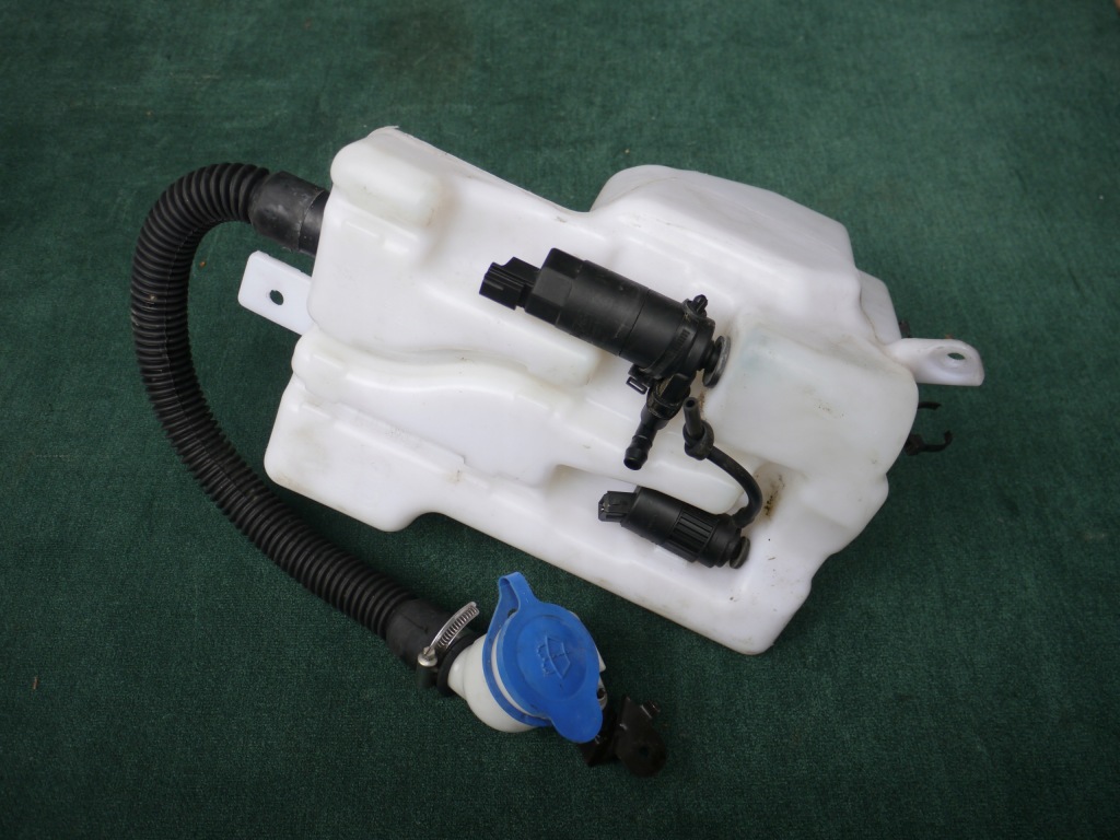 фото №1, Бачок омивача кришка aston martin dbs