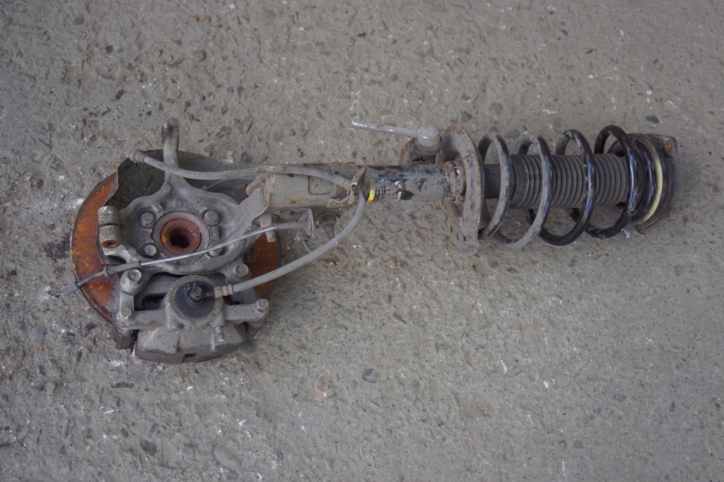 фото №8, Поворотный кулак левый перед nissan qashqai j10 2.0 dci