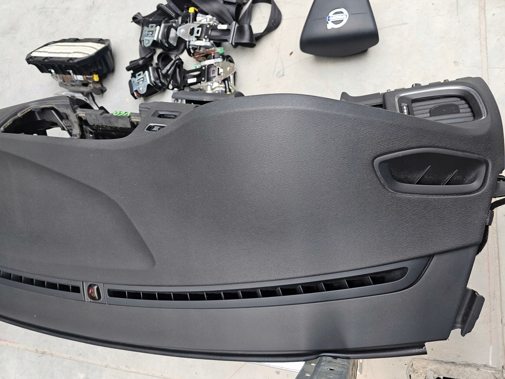 фото №6, Панель приладів консоль подушка безпеки ремені volvo v60 i / s60 ii