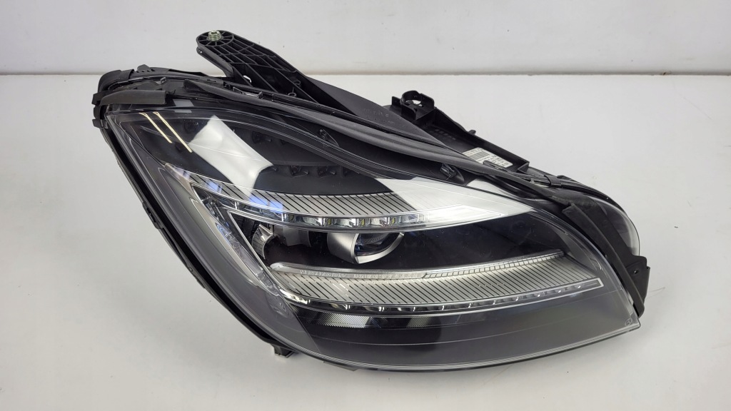 -фара фара перед правый  mercedes cls w218 a218 full led 2010- Оригинал