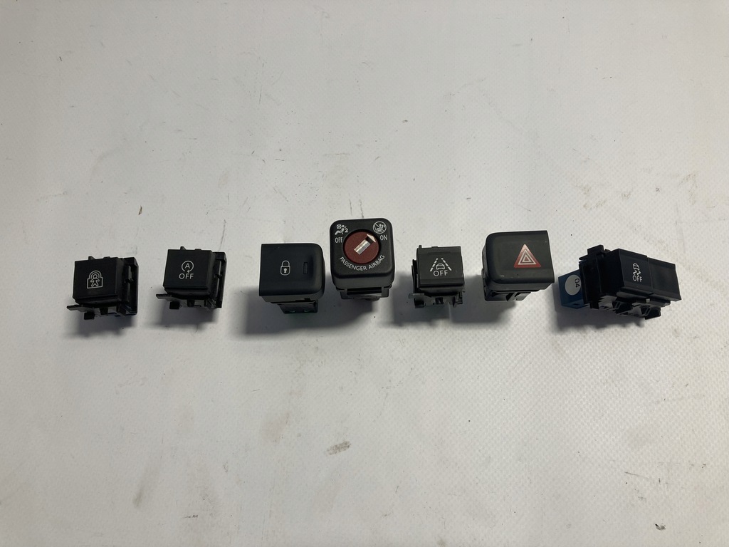 фото №1, Кнопка вмикання wyłączania opel combo e 18-