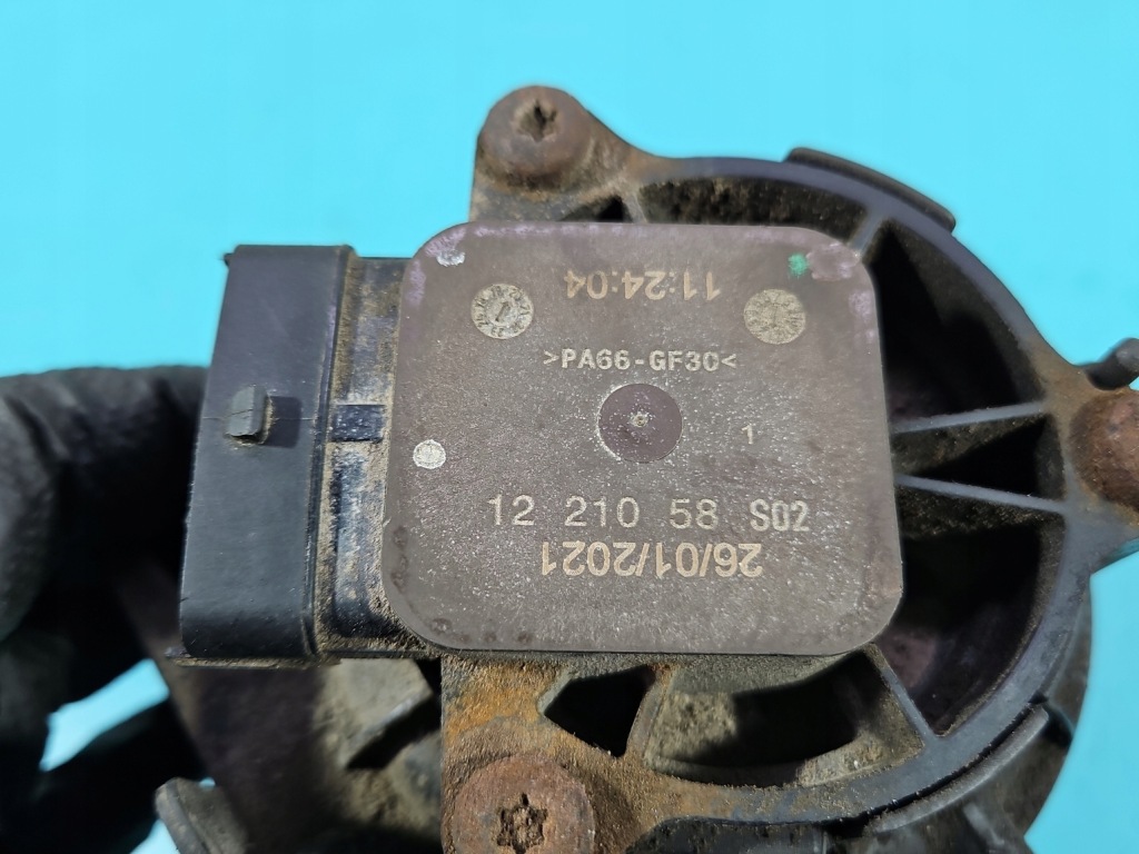 Корпус фильтра топлива opel astra v k 1221058 1.5 cdti lxd Киев