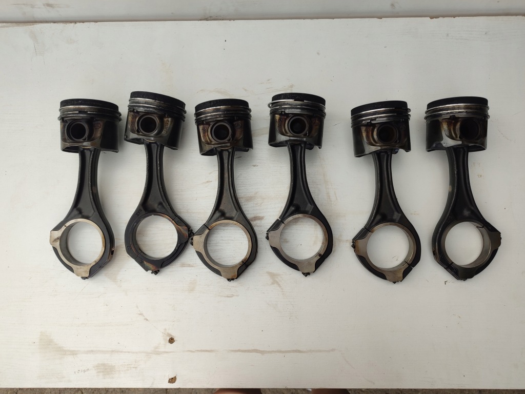 фото №1, Поршень шатун mercedes glk x204 3.0cdi 642 оригинал