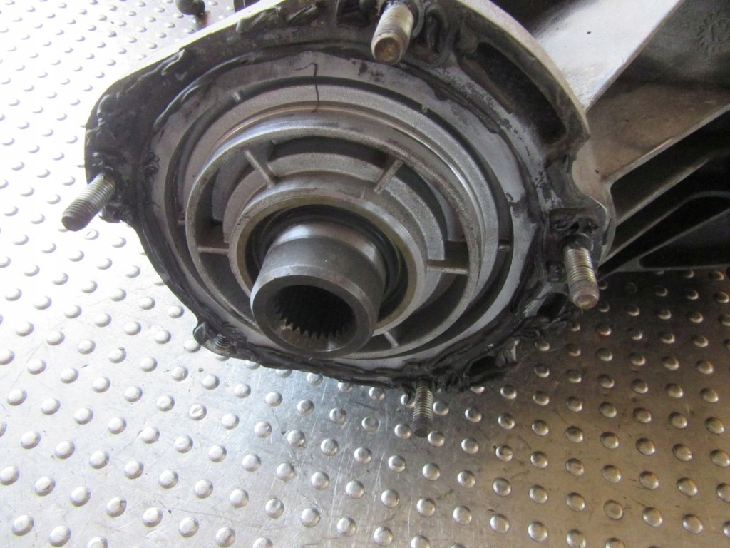 фото №8, Chevrolet trailblazer 4.2i 2001 редуктор коробки 4wd автоматическая коробка передач 2.69