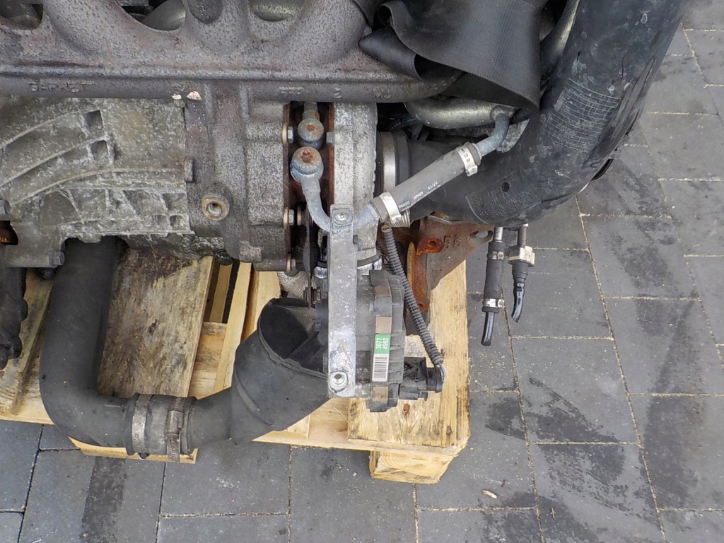 фото №13, Volvo v70 s80 ii 08r 2.4d 163km двигатель d5244t5 двигатель кронштейн kompletny film