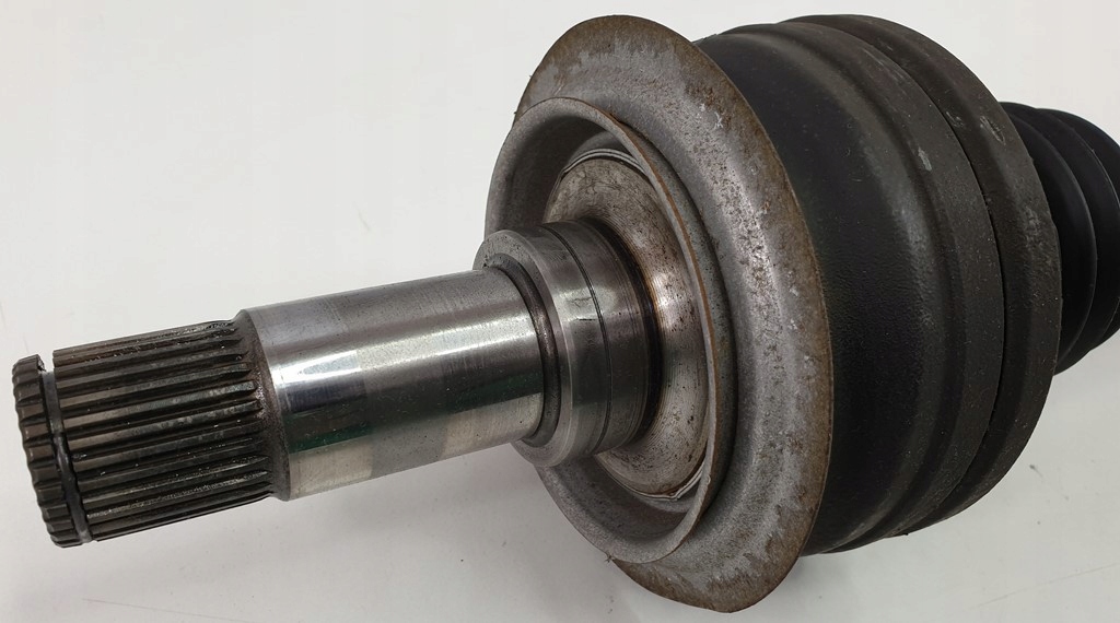 Приводной вал правый  задняя mercedes w207 3.0 cdi Доставка