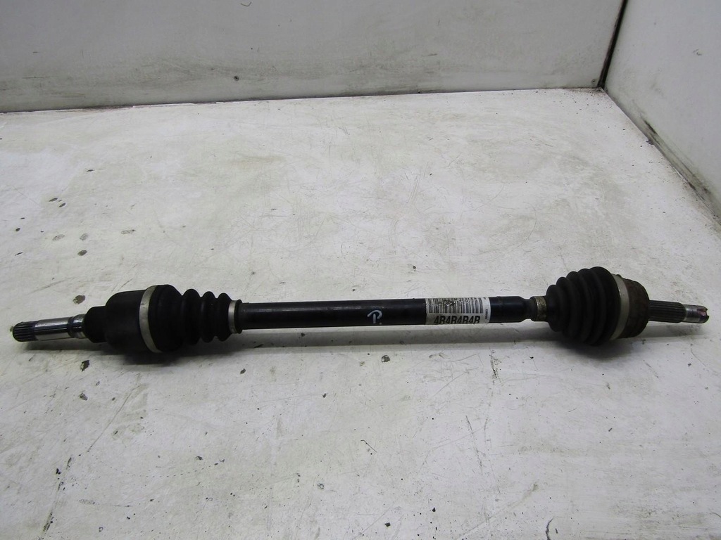 фото №1, Приводной вал правая передняя 1.2 vti peugeot 108 c1 ii aygo ii 10296820b