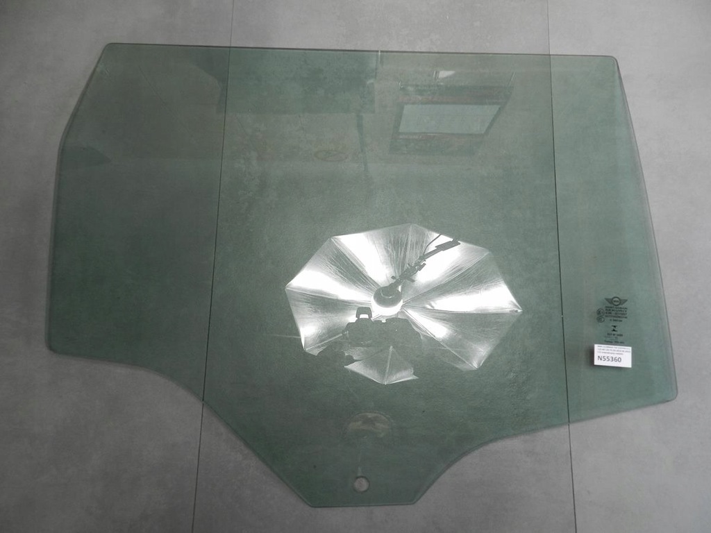 фото №1, Mini clubman f54 стекло правая задняя 2017