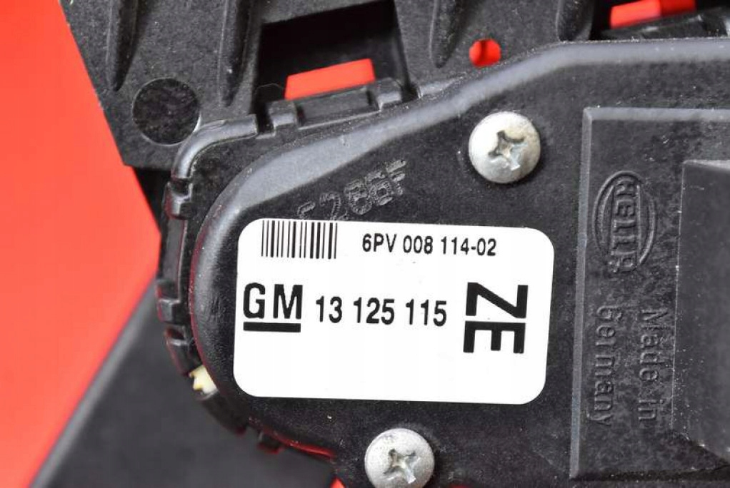 Потенціометр педаль газу eu 13125115 opel zafira b 2.0 t 240 km 05-10 Зі Шроту