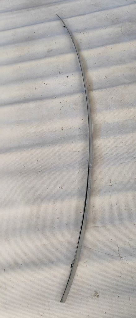 фото №1, Mercedes w213 kombi молдинг крышки