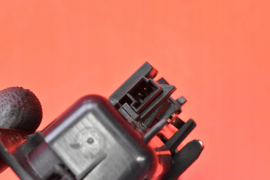 Ручка кнопка крышки задний  задний 7345700 bmw x5 f15 13-18 Киев