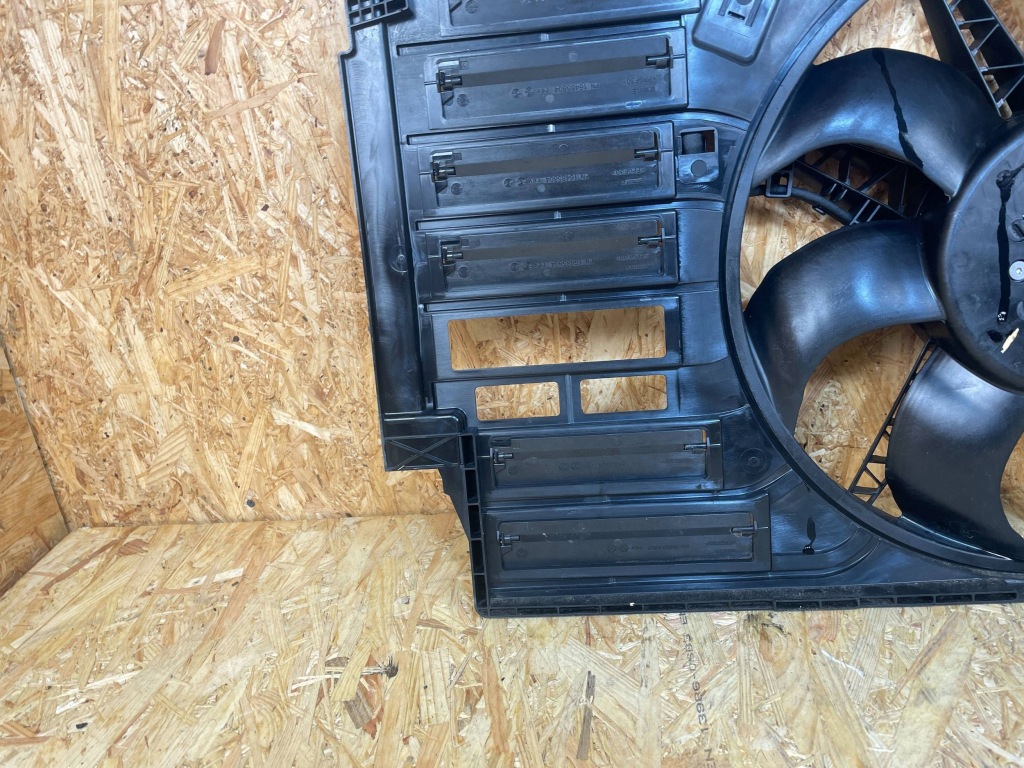 Купити Вентилятор радіатор корпус bmw f40 f44 f45 f48 mini f55 f56 8645859